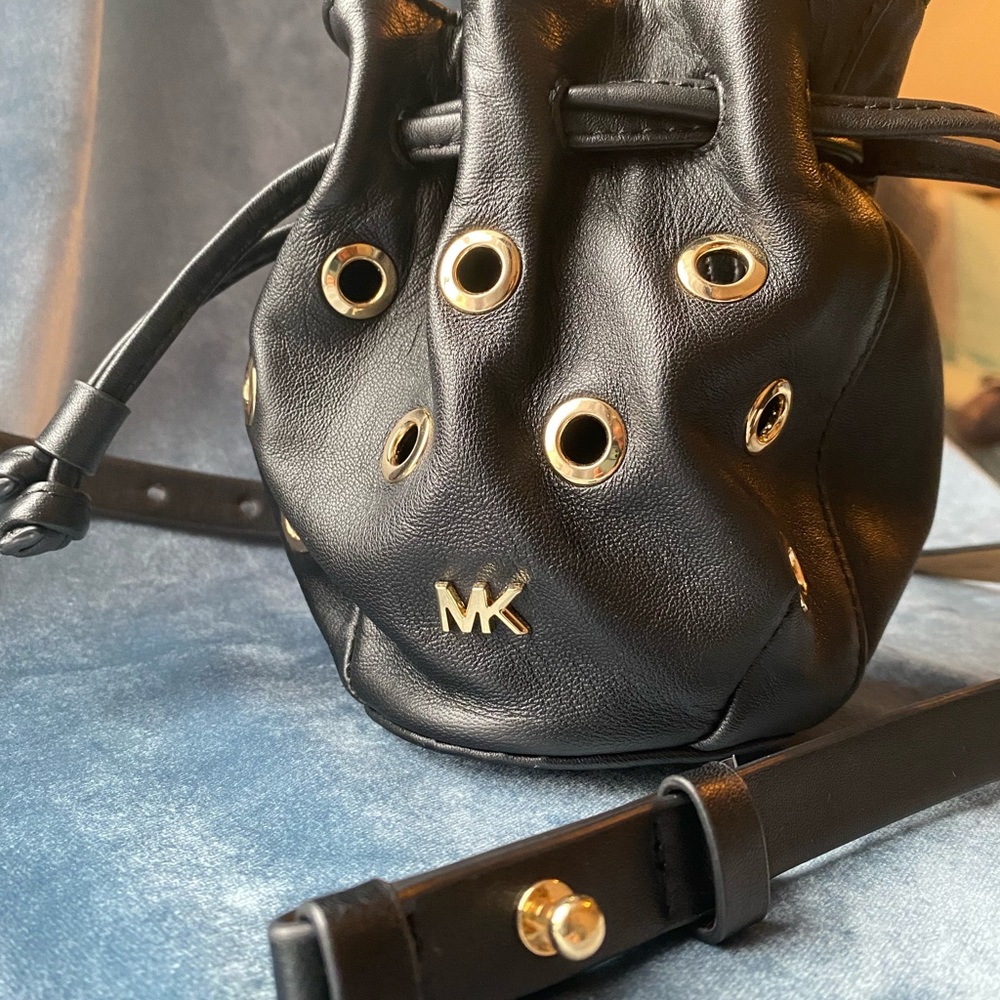 NWOT Michael Kors belt pouch. Genuine leather.